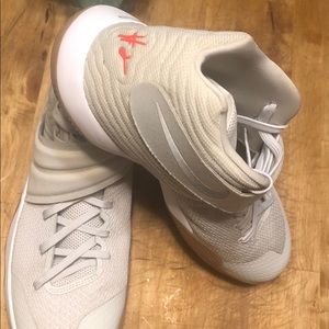 Nike Kyrie 2 Bone Colorway Men’s Size 13